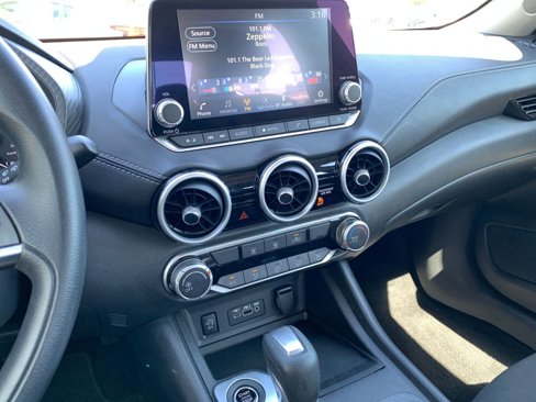 Used 2024 Nissan Sentra SV image 18