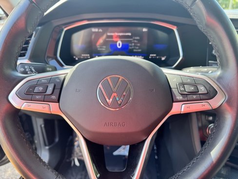 Certified 2024 Volkswagen Jetta SE image 20