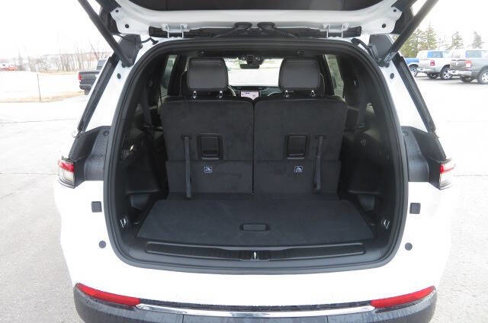 New 2025 Jeep Grand Cherokee L Limited w/ Trailer Tow Package image 10