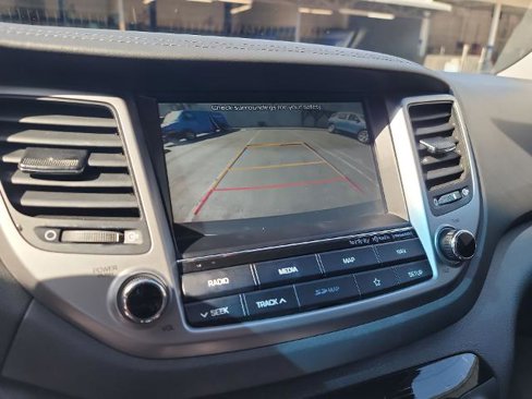 Used 2018 Hyundai Tucson Limited image 14