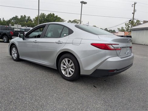 Used 2025 Toyota Camry Hybrid image 5