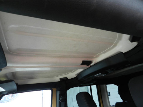 Used 2014 Jeep Wrangler Unlimited Sahara image 19