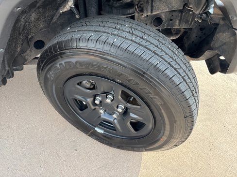 Used 2020 Jeep Wrangler Sport image 12