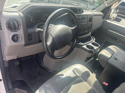 Used 2014 Ford E-150 and Econoline 150 w/ Power Group image 8