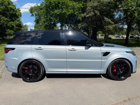Used 2022 Land Rover Range Rover Sport SVR Carbon Edition image 7
