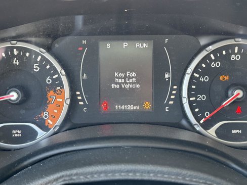 Used 2016 Jeep Renegade Sport w/ Power & Air Group image 28