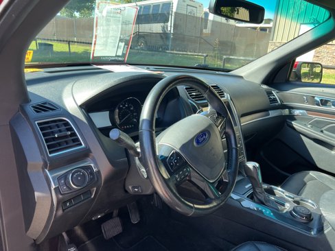 Used 2016 Ford Explorer Limited image 11