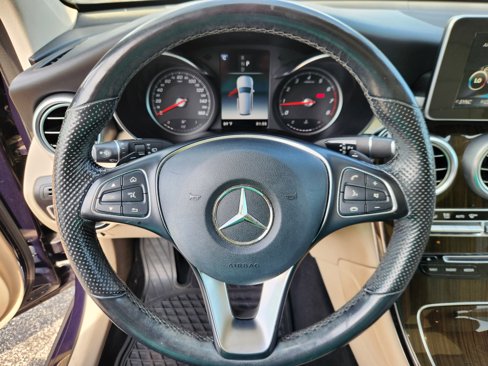 Used 2019 Mercedes-Benz GLC 300 4MATIC image 9
