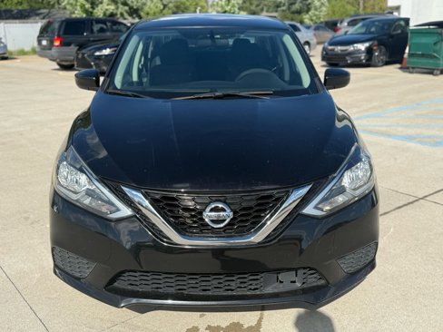 Used 2019 Nissan Sentra S image 3