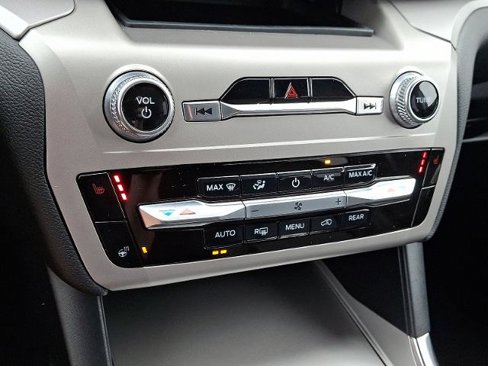 Certified 2023 Ford Explorer XLT w/ Equipment Group 202A image 16