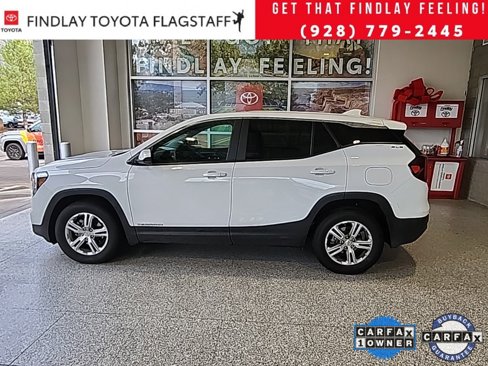 Used 2024 GMC Terrain SLE image 9