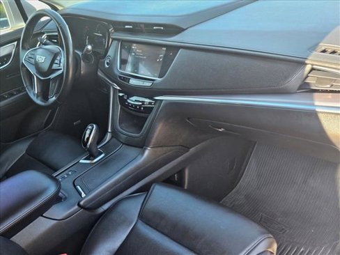 Used 2018 Cadillac XT5 Luxury image 23