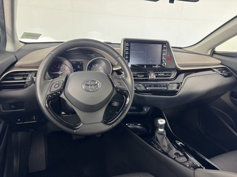 Used 2020 Toyota C-HR Limited image 23