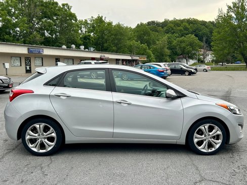 Used 2015 Hyundai Elantra GT w/ Option Group 02 image 9