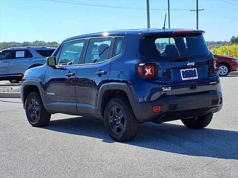 Used 2019 Jeep Renegade Sport image 28