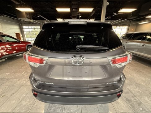 Used 2015 Toyota Highlander XLE image 4