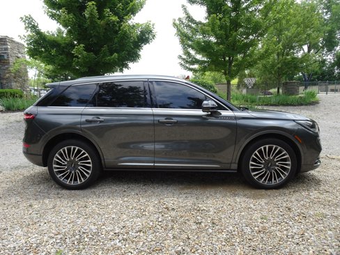 Used 2020 Lincoln Corsair Reserve w/ Equipment Group 201A image 11