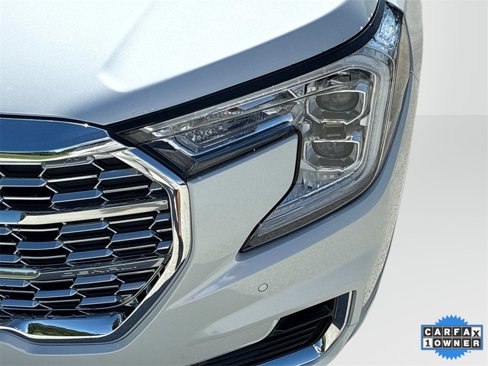 Used 2022 GMC Terrain Denali w/ Denali Premium Package image 10