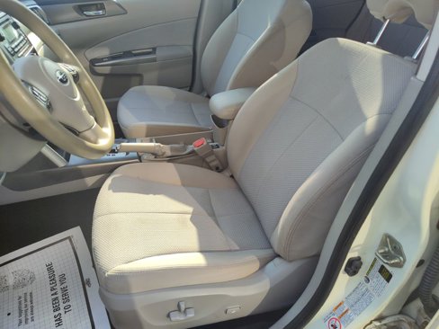 Used 2012 Subaru Forester 2.5X Premium image 10