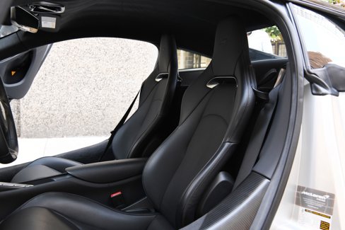 Used 2023 McLaren Artura image 9