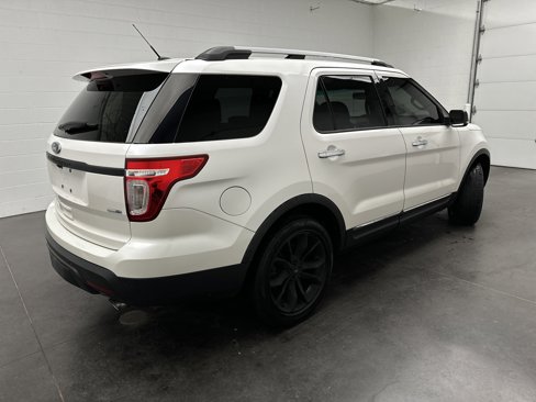 Used 2015 Ford Explorer XLT w/ Equipment Group 202A image 9