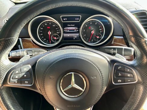 Used 2017 Mercedes-Benz GLS 450 4MATIC image 8