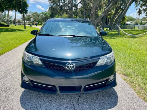 Used 2014 Toyota Camry SE image 3