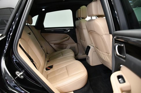Certified 2023 Porsche Macan image 53