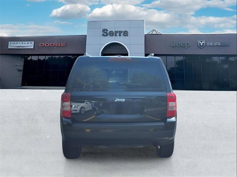 Certified 2015 Jeep Patriot Latitude image 5