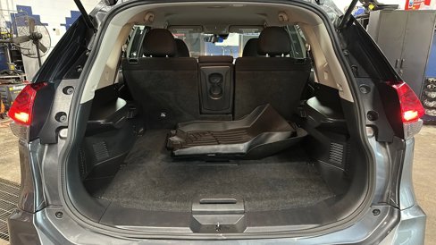 Used 2020 Nissan Rogue S image 13