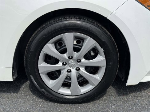 Used 2024 Toyota Corolla LE image 25