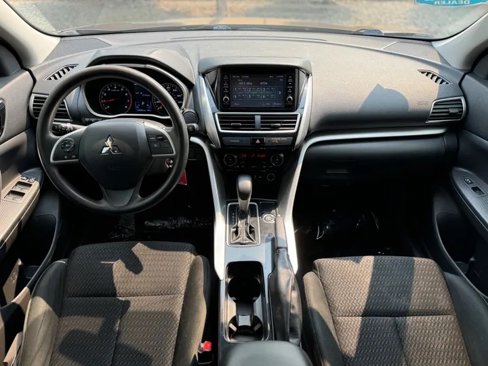 Used 2020 Mitsubishi Eclipse Cross ES image 11