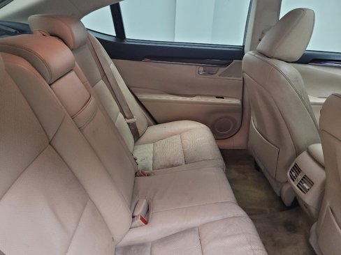 Used 2015 Lexus ES 350 w/ Ultra Luxury Package image 19