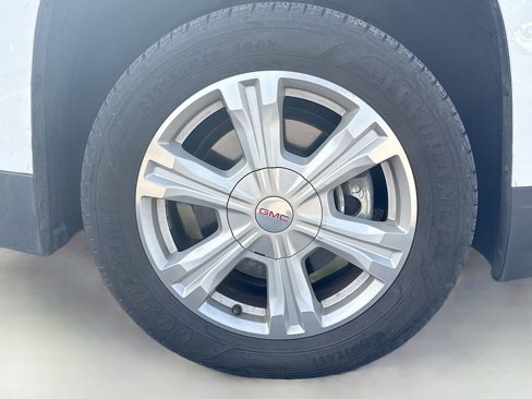 Used 2017 GMC Terrain SLE image 8