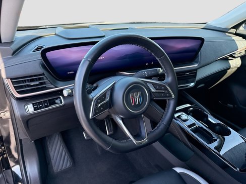 Used 2024 Buick Envision Sport Touring image 9