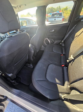 Used 2015 Jeep Renegade Latitude w/ Cold Weather Group II image 11