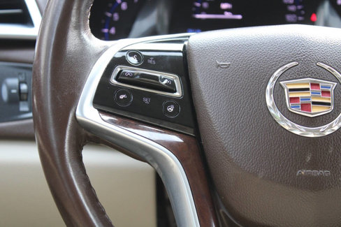 Used 2013 Cadillac SRX Luxury image 37