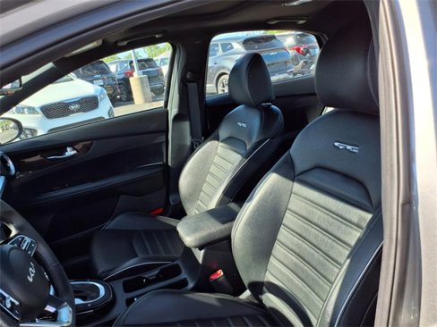 Used 2024 Kia Forte GT-Line w/ GT-Line Premium Package image 20