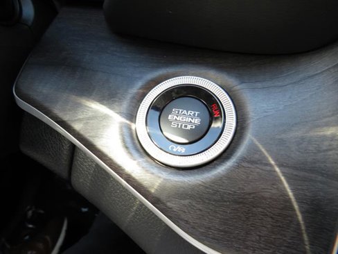 Used 2021 Jeep Grand Cherokee L Limited image 15