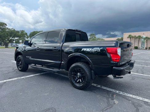 Used 2017 Nissan Titan PRO-4X image 8