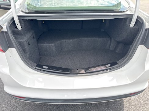 Used 2018 Ford Fusion S image 11