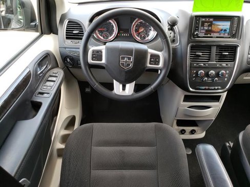 Used 2017 Dodge Grand Caravan SE w/ Power Window Group image 16