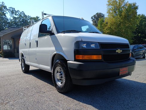 Used 2020 Chevrolet Express 2500 w/ Driver Convenience Package image 4