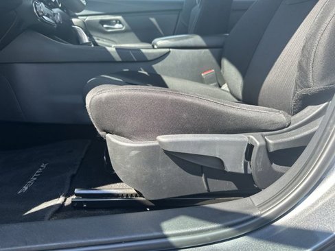 Certified 2023 Nissan Sentra SV image 28