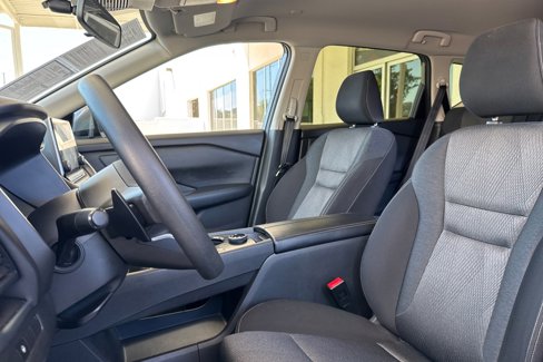 Used 2024 Nissan Rogue SV image 22