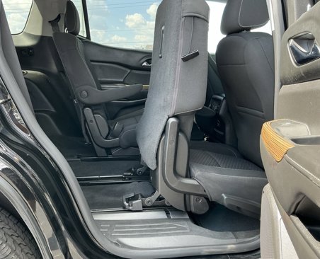 Used 2017 GMC Acadia SLE image 35