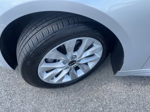 Used 2017 Kia Optima LX image 14
