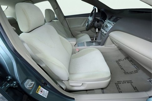 Used 2010 Toyota Camry image 12