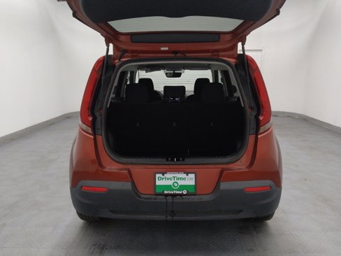 Used 2022 Kia Soul LX image 29