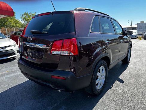 Used 2013 Kia Sorento LX w/ Convenience Pkg image 7